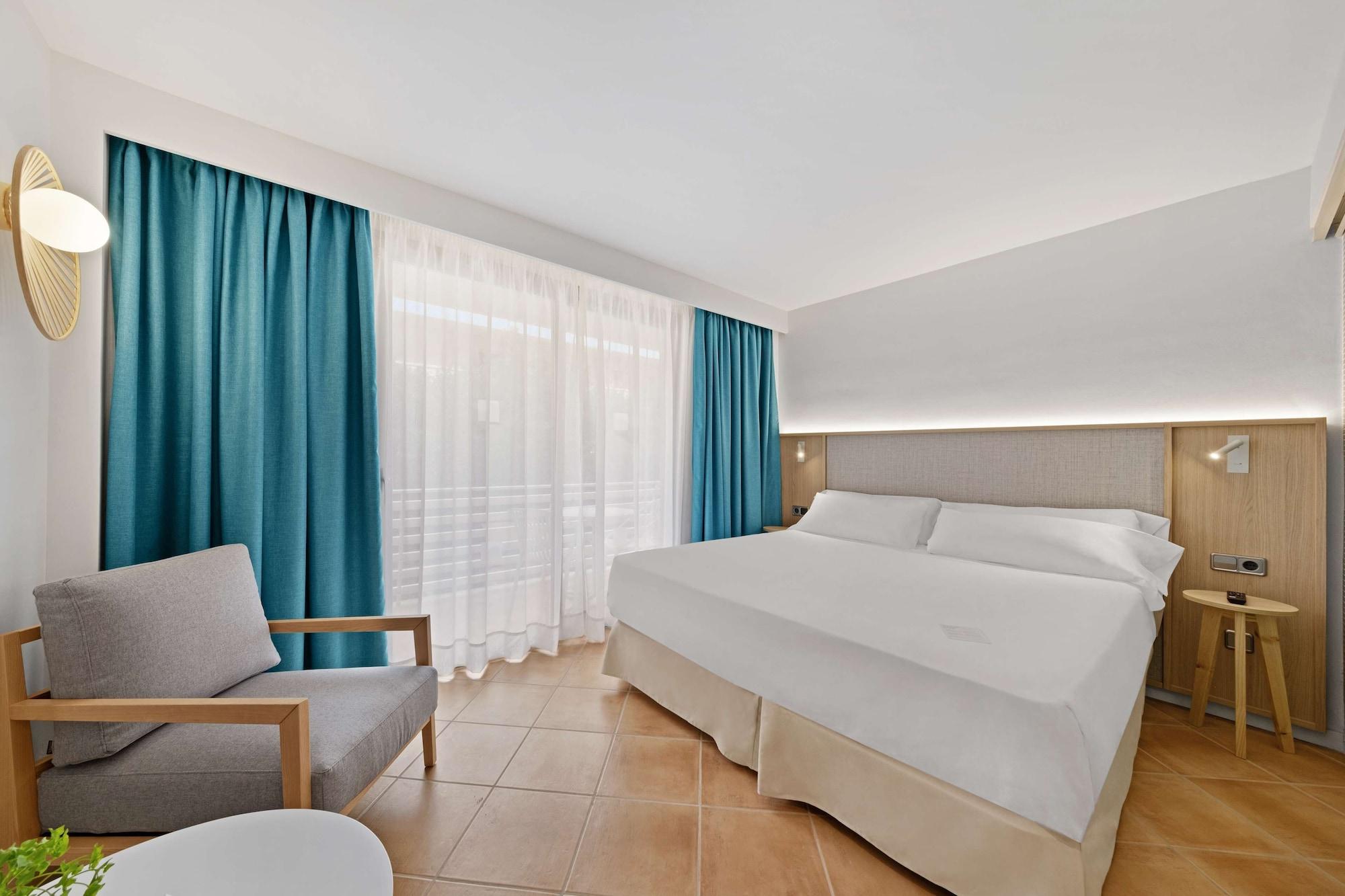 Hotel Occidental Cala Vinas à Cala Vinas  Extérieur photo